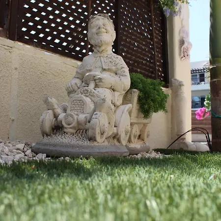 Ivoton Home Paphos Exterior photo