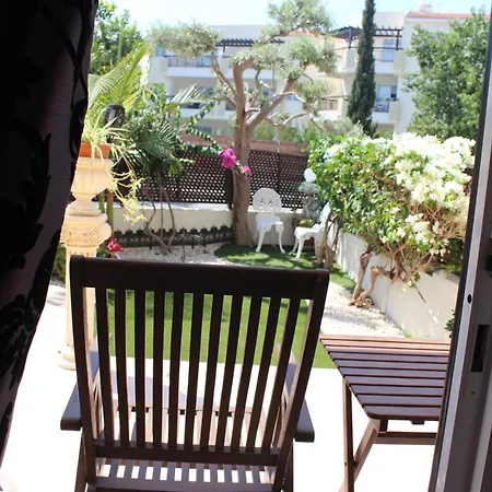 Ivoton Home Paphos Exterior photo